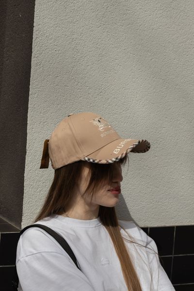 Бежева бейсболка у стилі Burberry 0118252 фото