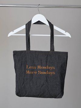 Стильная джинсовая сумка-шопер с принтом Less Modays,More Sundays, 2 черный джинс 24109 фото