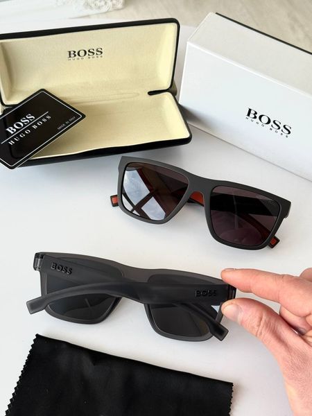 Стильные мужские очки Хьюго Босс в стиле Wayfarer, 1 Black Matte C1 901-OK фото
