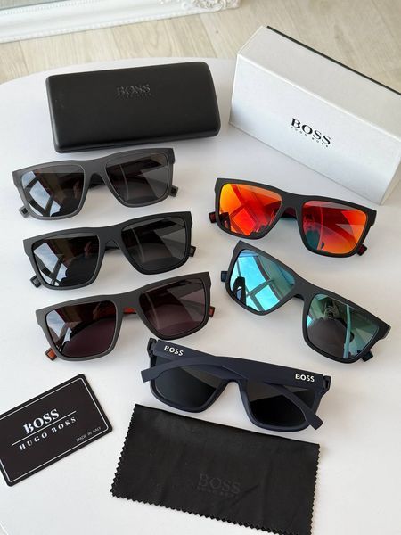 Стильные мужские очки Хьюго Босс в стиле Wayfarer, 1 Black Matte C1 901-OK фото