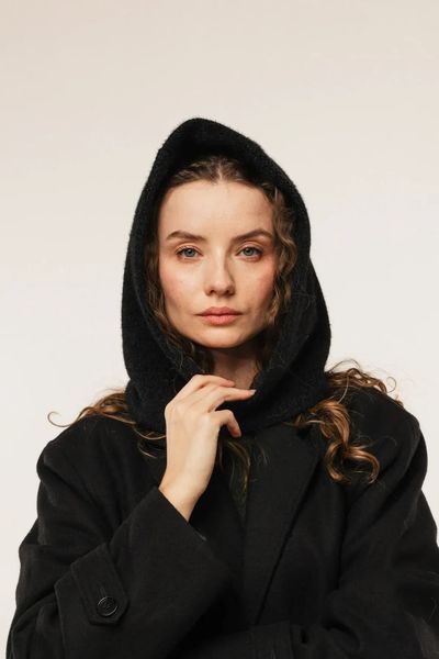 Женский ангоровый капюшон на кнопке, черный. 09010 фото