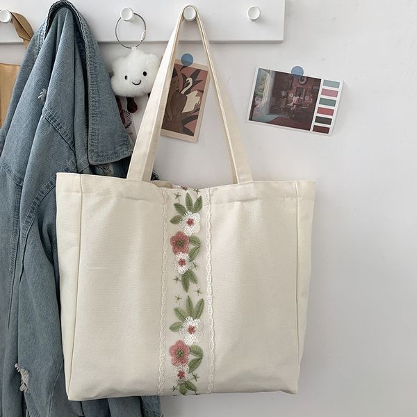 Котонова біла сумка шопер Вишиті квіти 2023.12 квіти фото