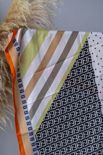 Стильный легкий платок с геометрическим принтом Fendi 90*90 см, 4 черный+беж+оранж 10001 фото